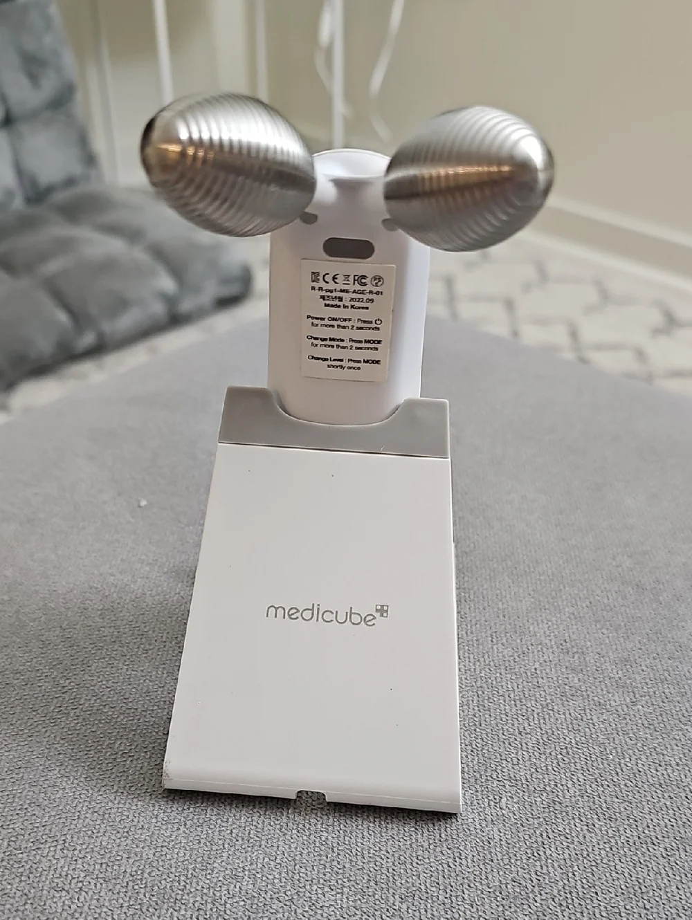 AGE-R Derma EMS Shot And AGE-R Booster Gel Serum